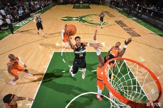 欧冠-迪亚斯戴帽萨拉赫助攻 利物浦4-0勒沃库森